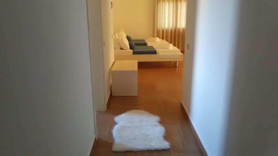 Aler Holiday Inn Saranda Extérieur photo