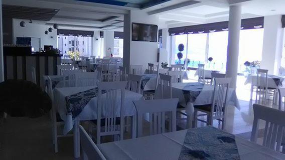 Aler Holiday Inn Saranda Extérieur photo