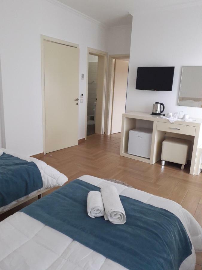 Aler Holiday Inn Saranda Chambre photo