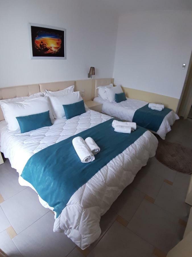 Aler Holiday Inn Saranda Chambre photo