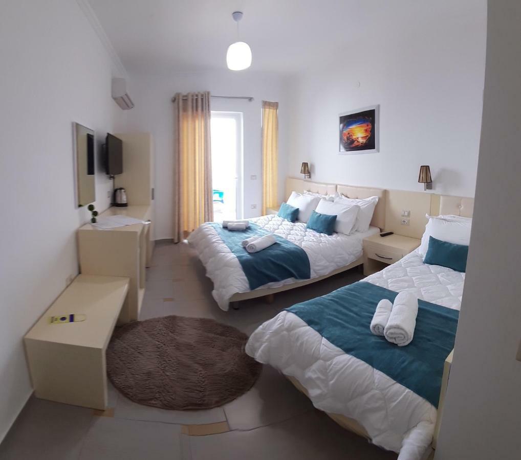 Aler Holiday Inn Saranda Chambre photo