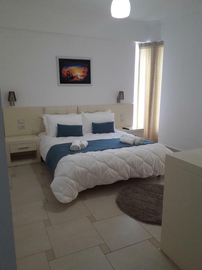 Aler Holiday Inn Saranda Chambre photo